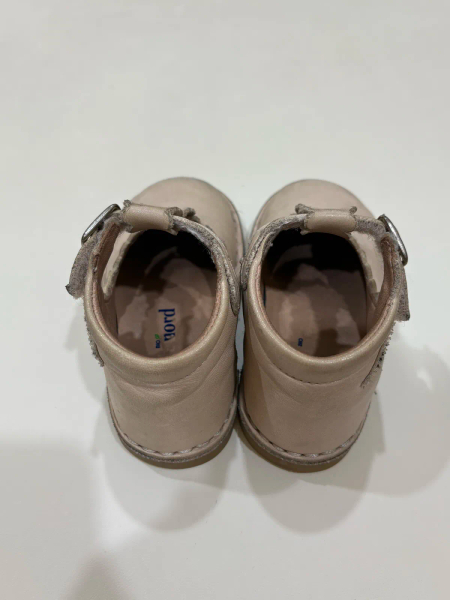 T bar小皮鞋 image 1 of 0