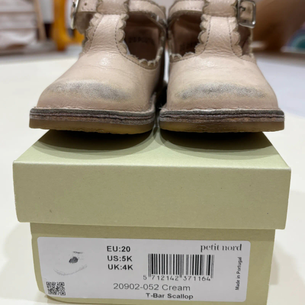 T bar小皮鞋 image 1 of 0