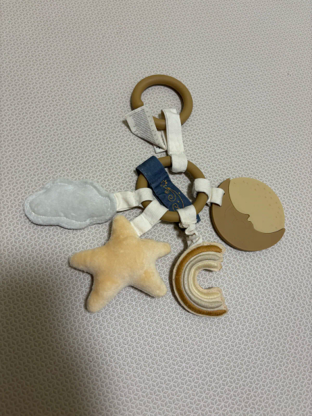 嬰兒手搖玩具/固齒器 image 1 of 0