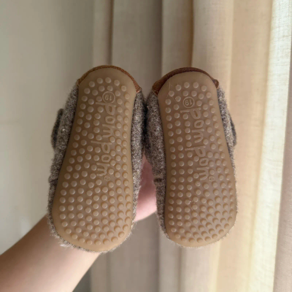 羊毛學步鞋 image 1 of 0