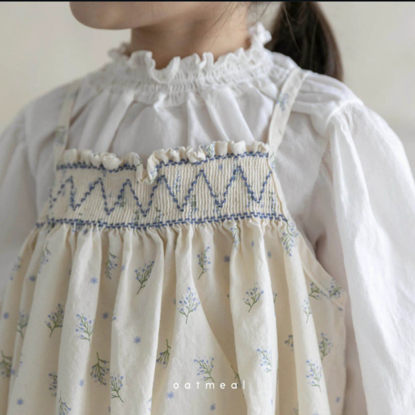 刺繡細肩吊帶洋裝（白色）已保留 image 1 of 0