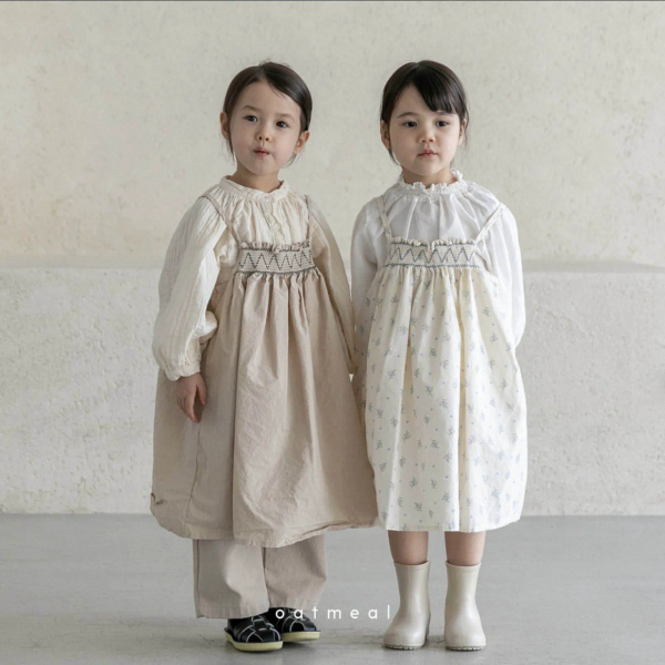 刺繡細肩吊帶洋裝（白色）已保留 image 1 of 0