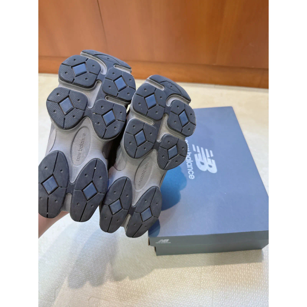復古9060拉繩鞋 image 1 of 0