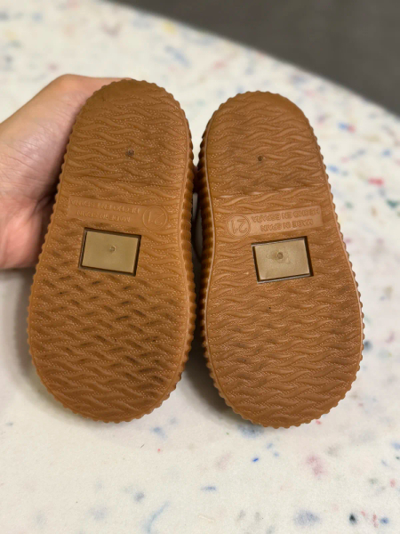 餅乾涼鞋 - Taupe image 1 of 0