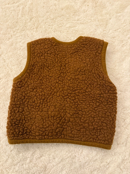 羊毛背心 image 1 of 0