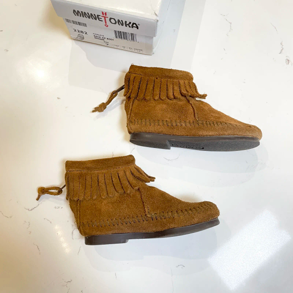 Minnetonka Boots 手工流蘇短靴 焦糖棕US7 image 1 of 0