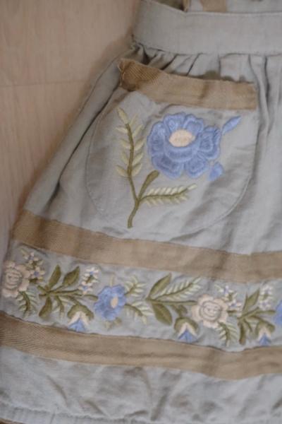 刺繡洋 image 1 of 0