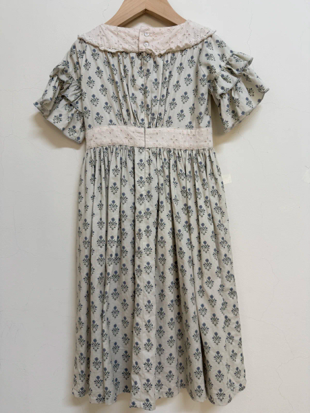 短袖刺繡領荷葉洋裝 ( Blue Poppy) image 1 of 0