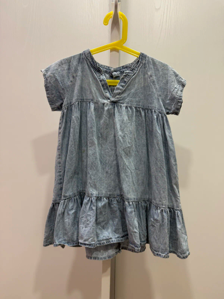 淺色牛仔洋裝 image 1 of 0