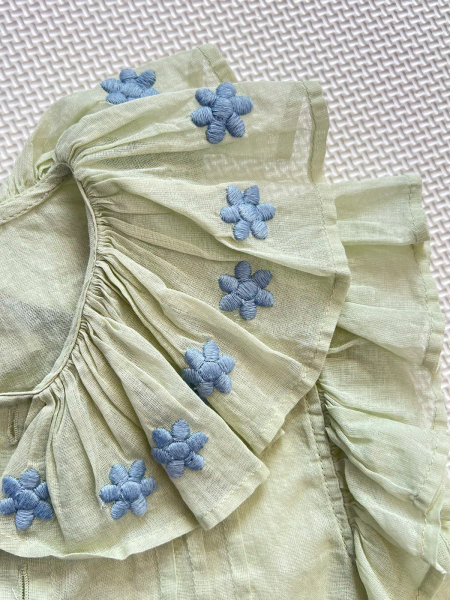 刺繡上衣 image 1 of 0