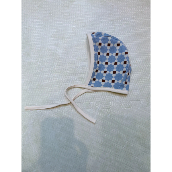 滿版圖騰綁帶帽 image 1 of 0