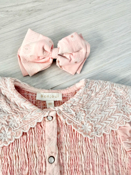 Bonjour Exclusive Pink Tunic Blouse + 髮夾 image 1 of 0