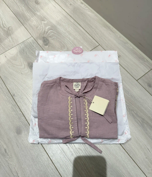 經典刺繡 紫色上衣 image 1 of 0