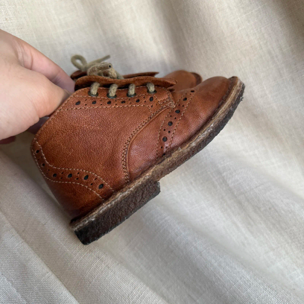 棕色流蘇小皮靴 image 1 of 0