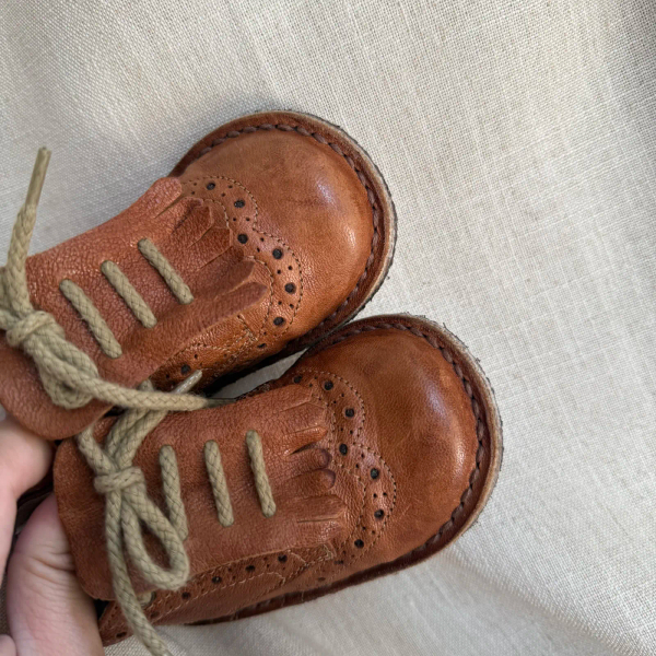 棕色流蘇小皮靴 image 1 of 0