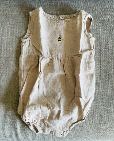 刺繡包屁衣 image 1 of 0