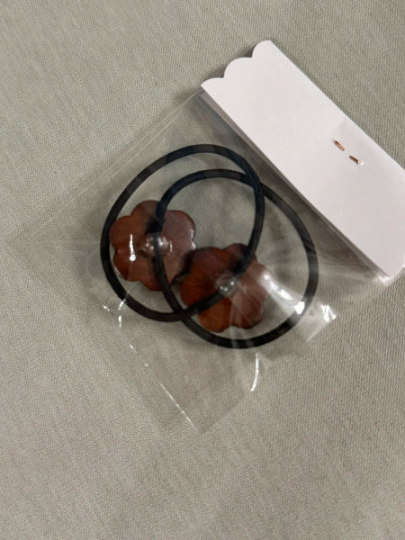 木質珍珠小花髮圈（2個一組） image 1 of 0