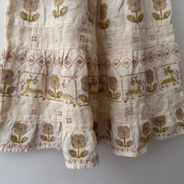 圖騰刺繡背心洋 image 1 of 0