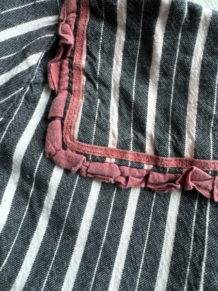 條紋洋裝 image 1 of 0