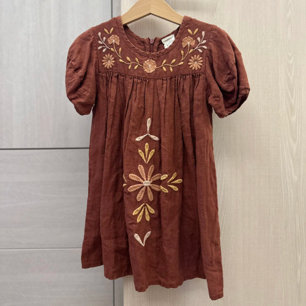 dress 3-5y image 1 of 0