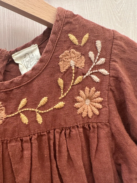 dress 3-5y image 1 of 0