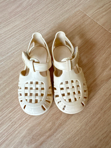 涼鞋 23 image 1 of 0