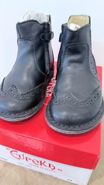 黑色小皮靴 image 1 of 0