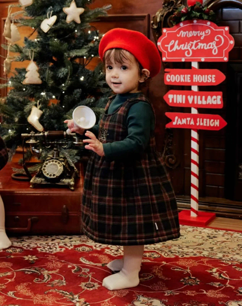 聖誕節限定 刺繡格紋吊帶洋裝 image 1 of 0