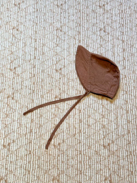 The Old - Fashioned Bonnet / Cinnamon image 1 of 0