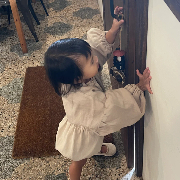 澎袖亞麻上衣 image 1 of 0