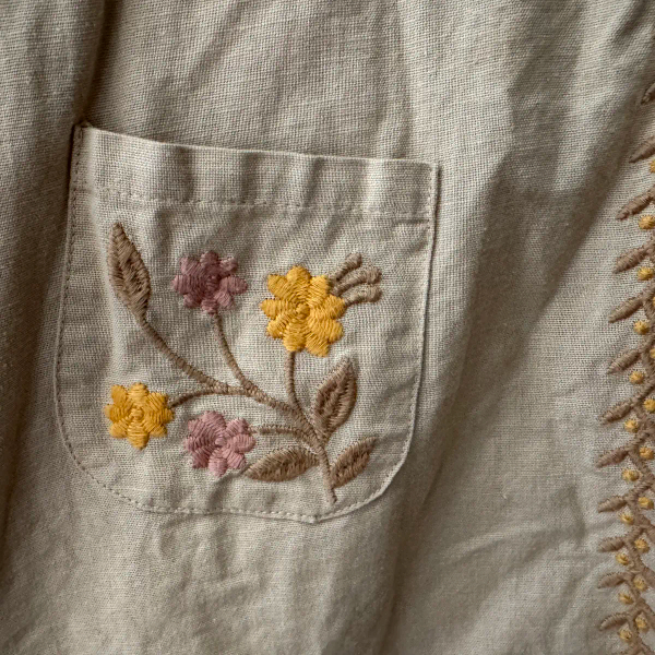 刺繡背心洋 image 1 of 0