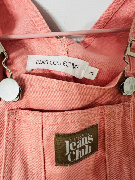 Twin Collective 粉紅牛仔吊帶短褲 image 1 of 0