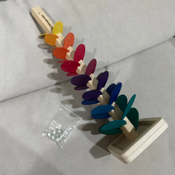 Grunspecht  彩虹花瓣音樂樹 (小） image 1 of 0