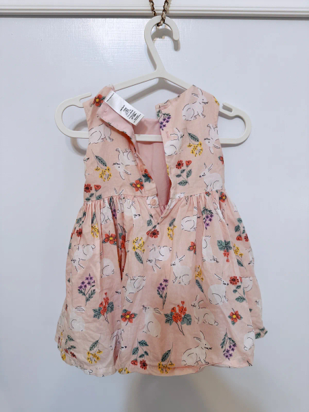 Carter’s洋裝 image 1 of 0