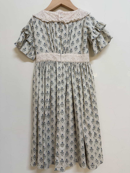 短袖刺繡領荷葉洋裝 ( Blue Poppy） image 1 of 0