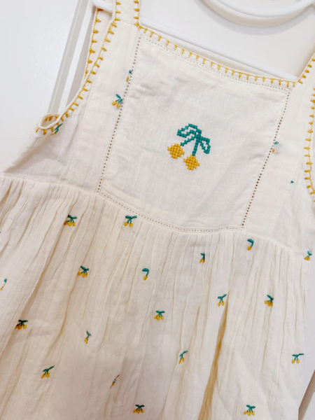 櫻桃刺繡洋裝 image 1 of 0