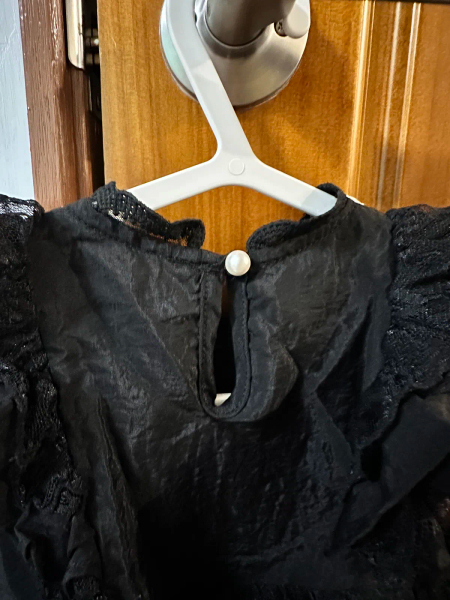 蕾絲包屁衣 image 1 of 0