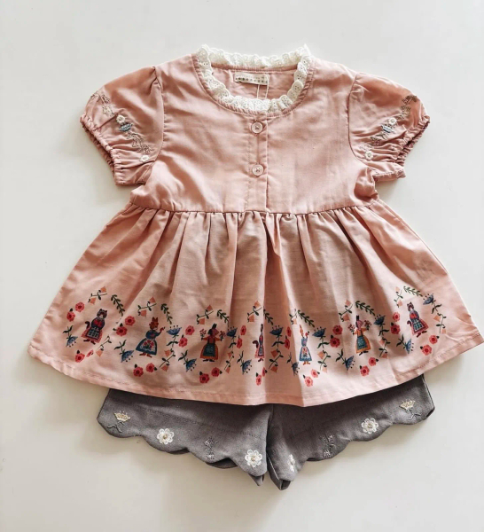 布川愛子聯名上衣 image 1 of 0