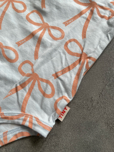 滿版蝴蝶結包屁衣 image 1 of 0