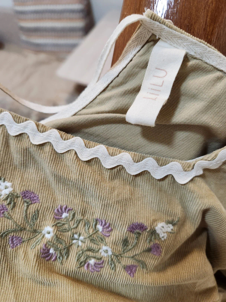 刺繡後綁帶連身裝 image 1 of 0