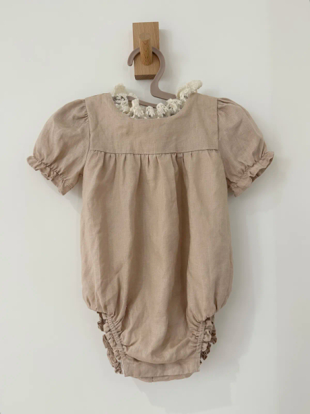 蕾絲粉橘包屁衣 image 1 of 0