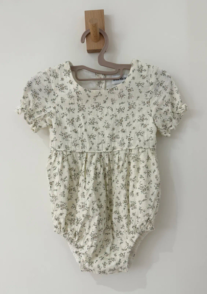 小碎花包屁衣 image 1 of 0