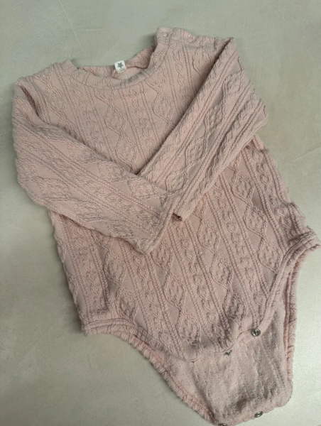 針織包屁衣 image 1 of 0