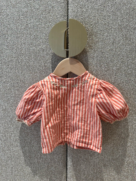 紅色刺繡條文上衣 image 1 of 0