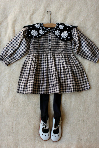 黑色刺繡蕾絲領絲絨洋裝 4Y image 1 of 0