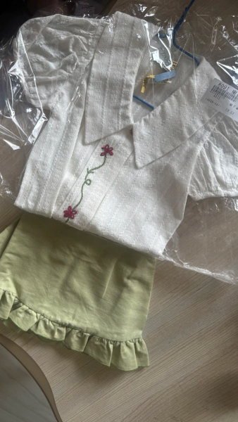 小花襯衫 image 1 of 0