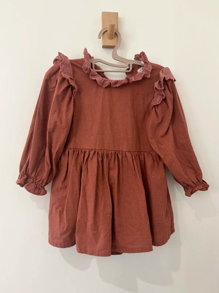 磚紅包屁洋裝 image 1 of 0