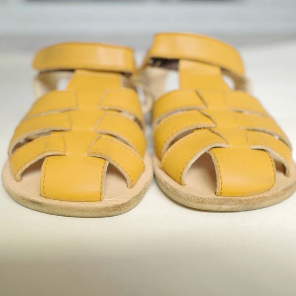 經典編織涼鞋 image 1 of 0