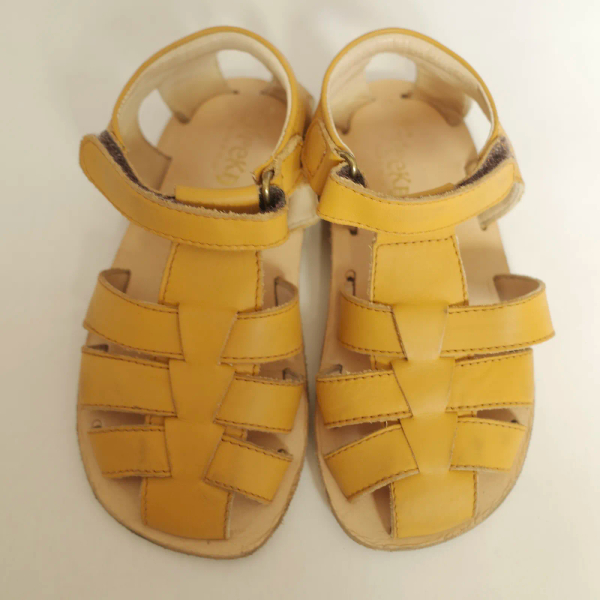 經典編織涼鞋 image 1 of 0