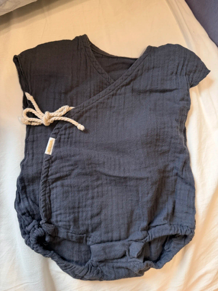 新生兒包屁衣 image 1 of 0